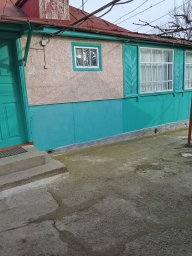 Продается домовладение на хуторе Первомайском Мостовского городского поселения (ул. Мостовая, 70)