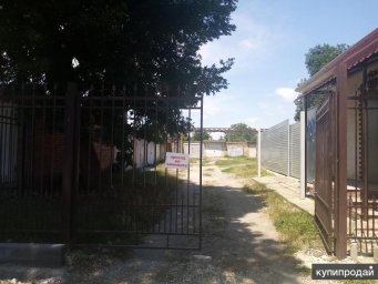 Продам капитальный гараж с подвалом в центре поселка Мостовского