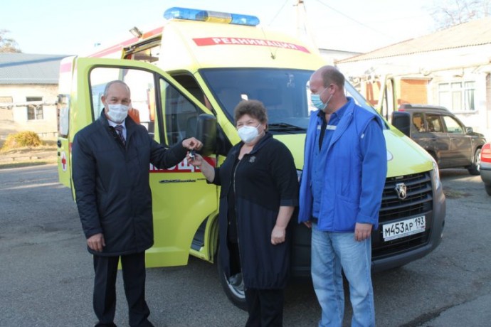 Мостовские медики получили новый реанимобиль Мостовские медики получили новый реанимобиль